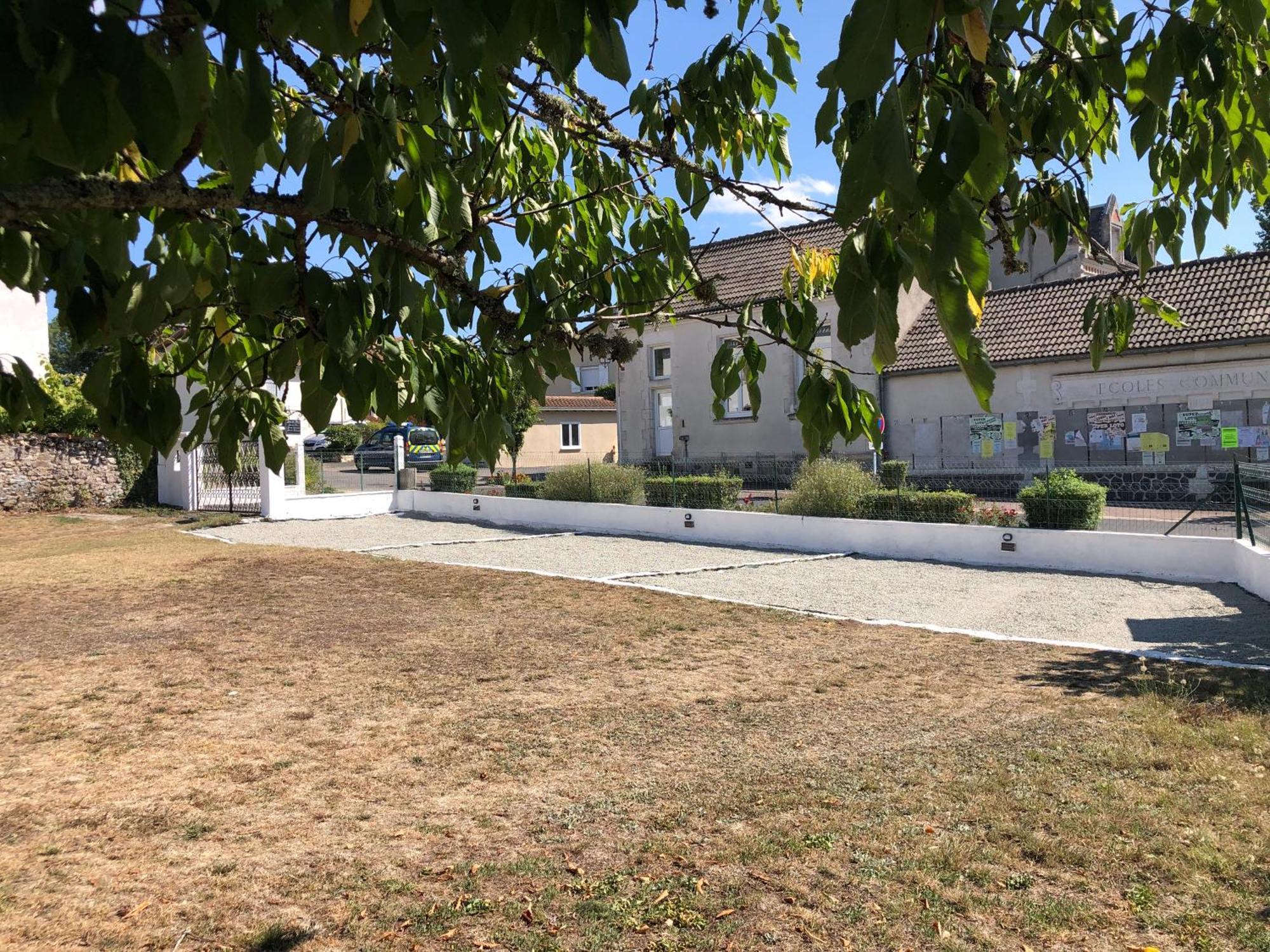 Gite Des Tournesols Oradour-Fanais Extérieur photo